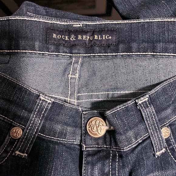 Rock & Republic medium wash small Swarovski embellished pockets - Picture 5 of 8